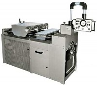 Kennzeichnungsmaschine zum Kennzeichnen großer Flansche, ausgelegt für Dauerbetrieb